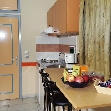 Stella Family Apartments Sindos Экстерьер фото